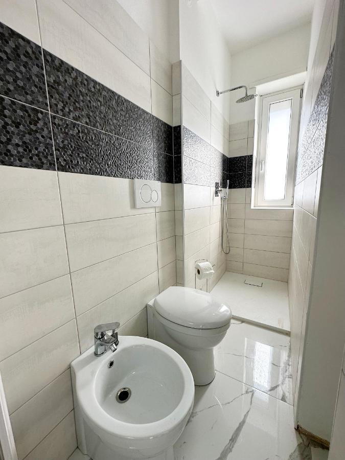 Wh - Cuore Home - Attico Monolocale Con Parcheggio Gratuito - 5 Minuti Dal Centro - Wifi Санремо Экстерьер фото