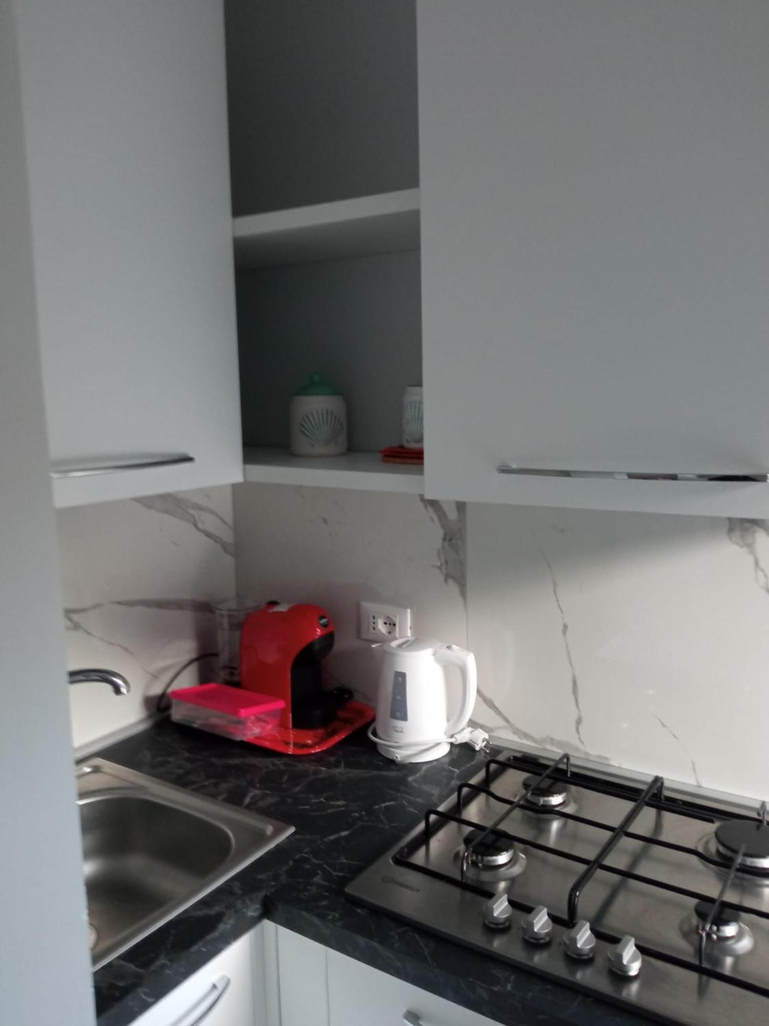 Wh - Cuore Home - Attico Monolocale Con Parcheggio Gratuito - 5 Minuti Dal Centro - Wifi Санремо Экстерьер фото